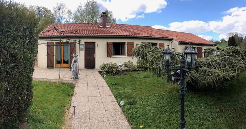 Maison traditionnelle - 100 m² - 6 pièces