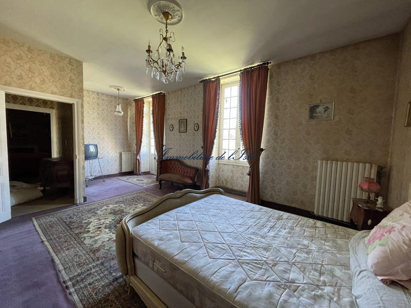 Maison - 170 m² - 7 pièces