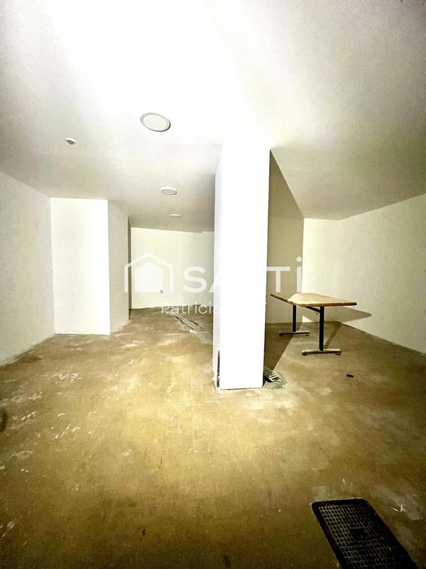 Local commercial - 120 m² - 2 pièces