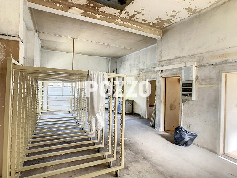 Local commercial - 100 m² - 2 pièces