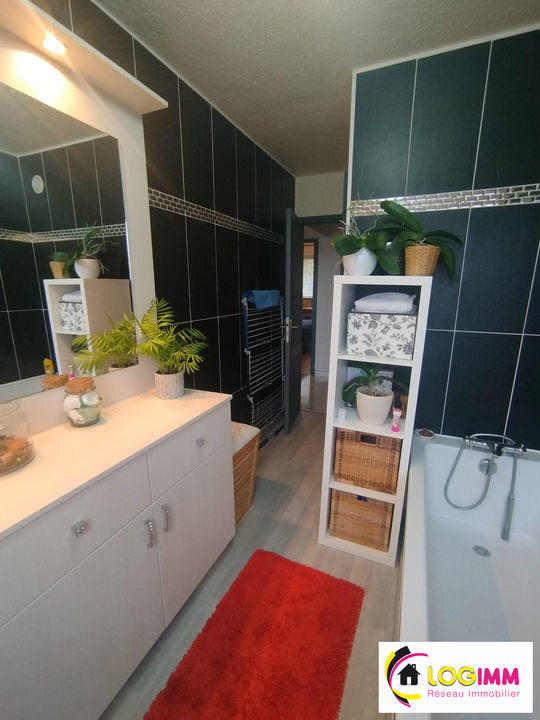 Appartement - 64 m² - 3 pièces