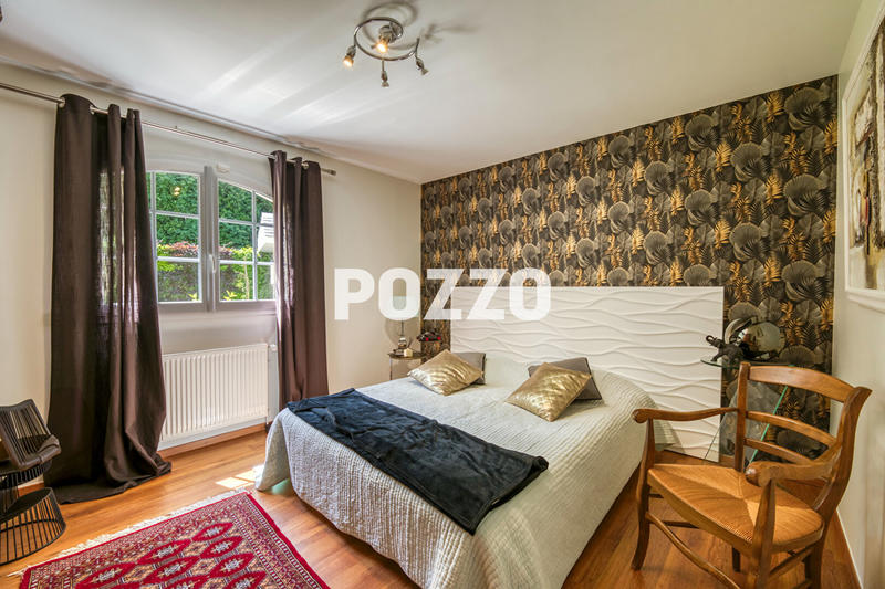 Maison - 157 m² - 6 pièces