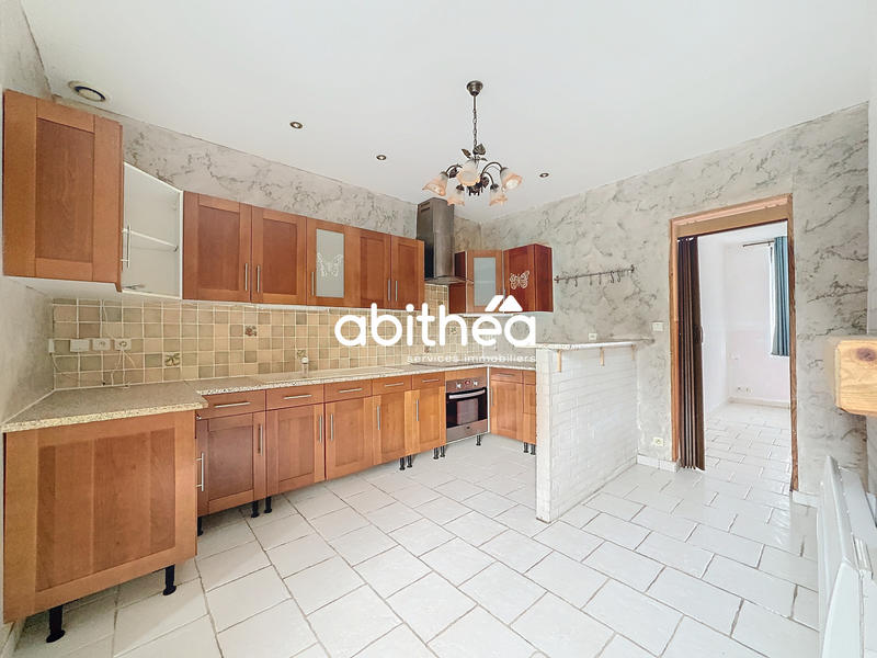 Maison - 99 m² - 4 pièces