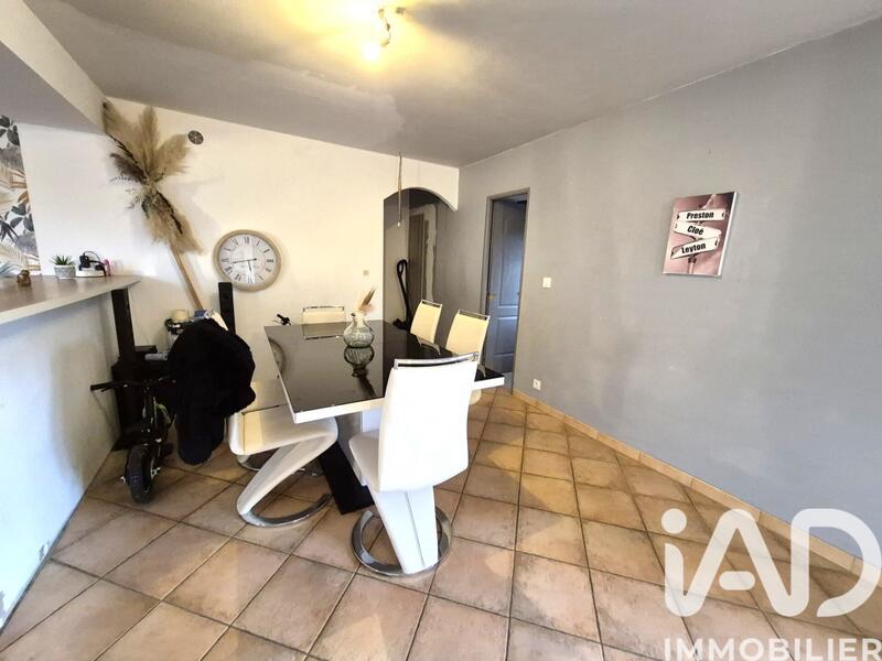 Maison - 183 m² - 7 pièces