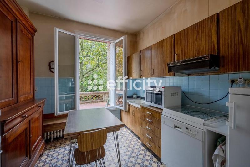 Maison - 210 m² - 9 pièces