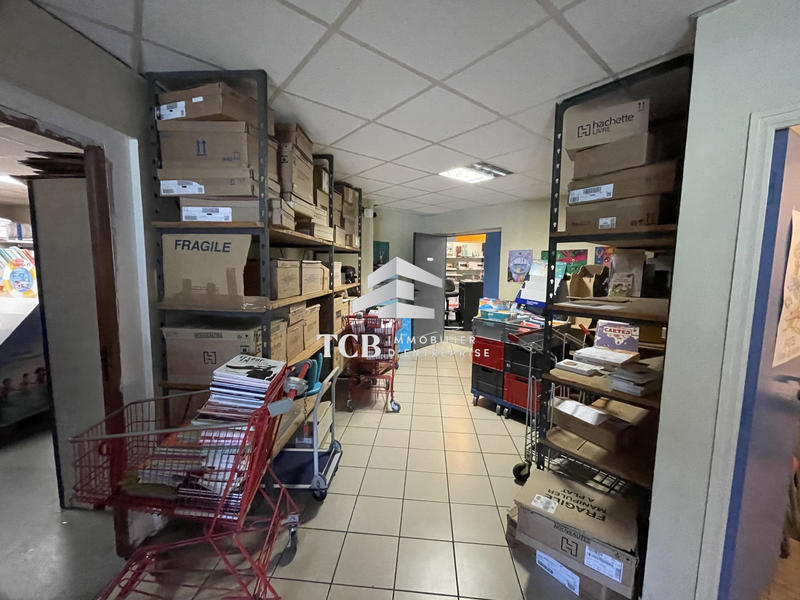 Local commercial - 790 m²