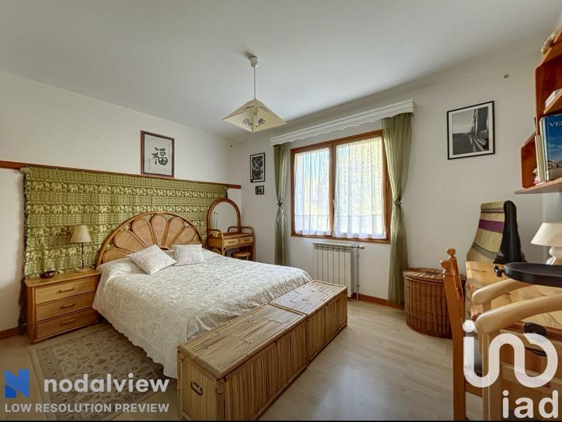 Maison - 163 m² - 5 pièces