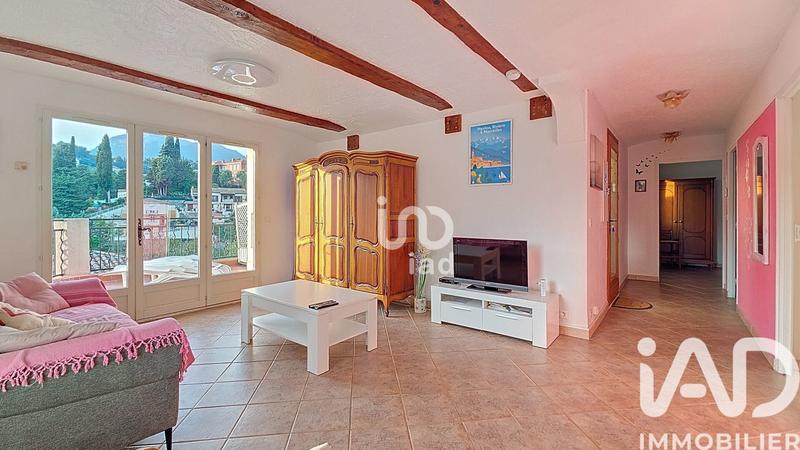 Maison - 200 m² - 6 pièces