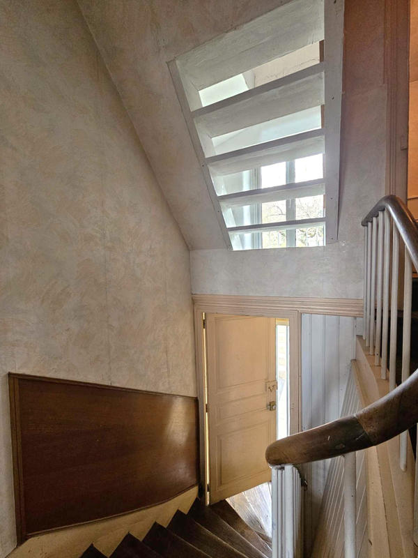 Maison - 250 m² - 10 pièces