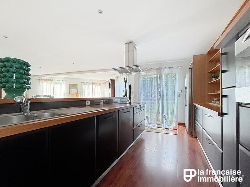 Maison - 153 m² - 7 pièces