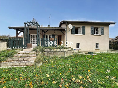 Villa - 102 m² - 5 pièces