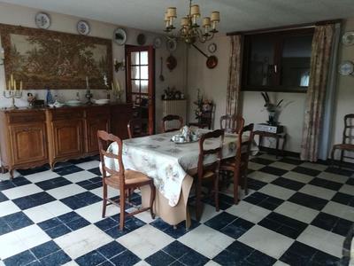 Maison - 159 m² - 6 pièces