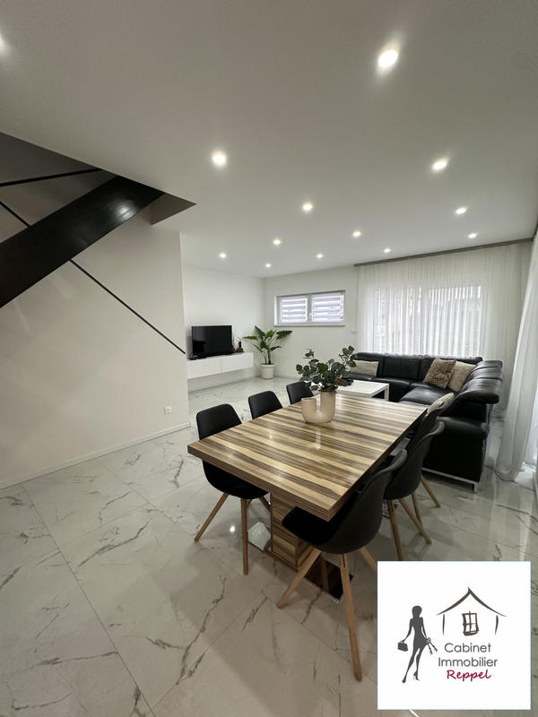 Maison - 105 m² - 4 pièces