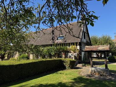 Maison ancienne - 303 m² - 8 pièces