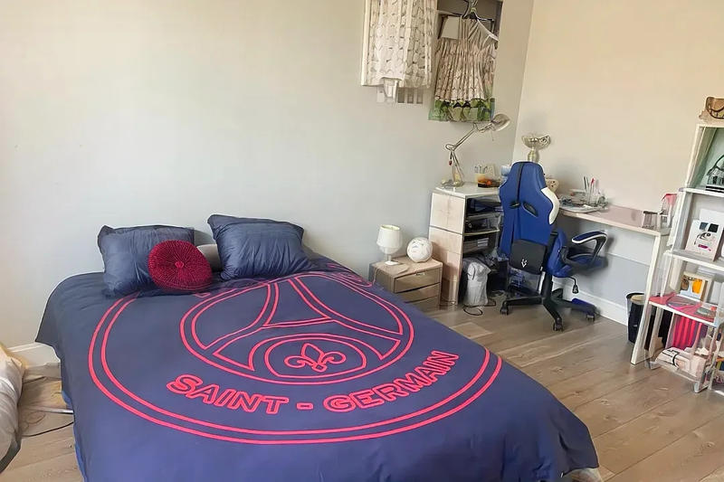 Maison - 198 m² - 6 pièces