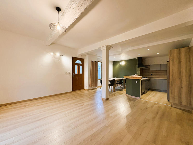 Maison - 90 m² - 4 pièces