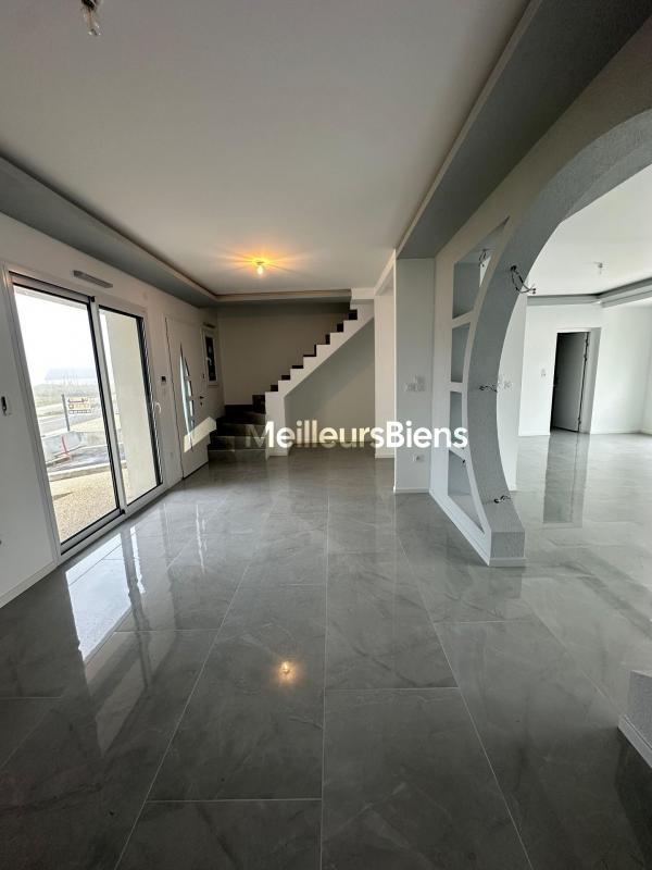 Maison - 142 m² - 6 pièces