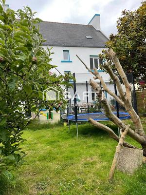 Maison - 164 m² - 9 pièces