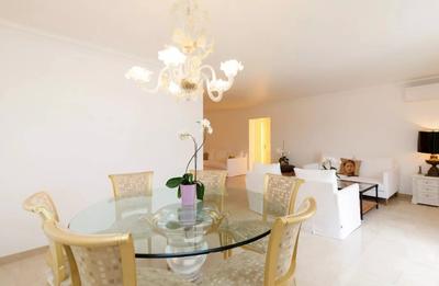 Appartement - 150 m² - 5 pièces