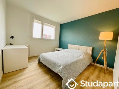 Chambre - 12 m² - 1 pièce