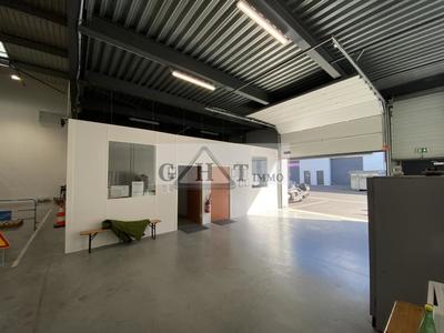 Entrepôt - 530 m²