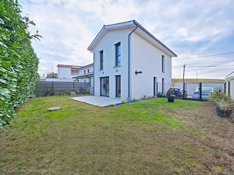 Maison - 95 m² - 5 pièces