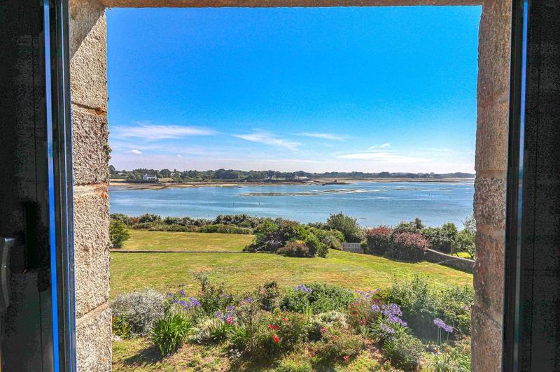 Propriété - 260 m² - 7 pièces