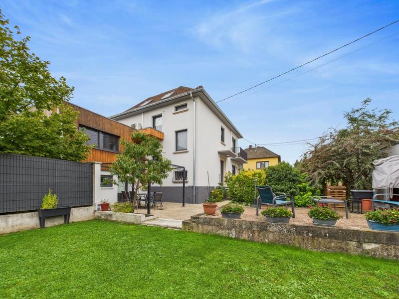 Maison - 202 m² - 5 pièces