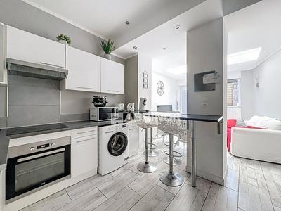 Maison - 83 m² - 6 pièces