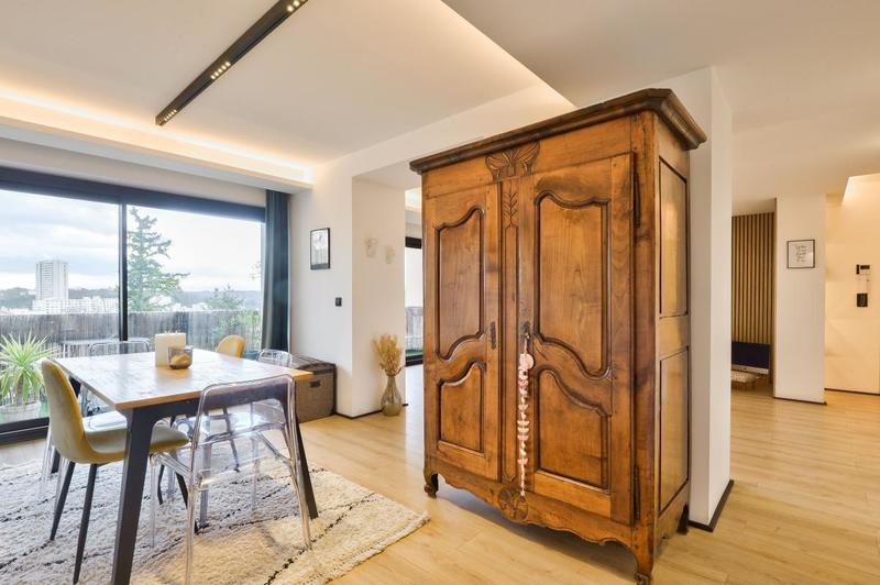 Appartement - 104 m² - 5 pièces