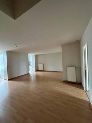 Appartement - 94 m² - 4 pièces
