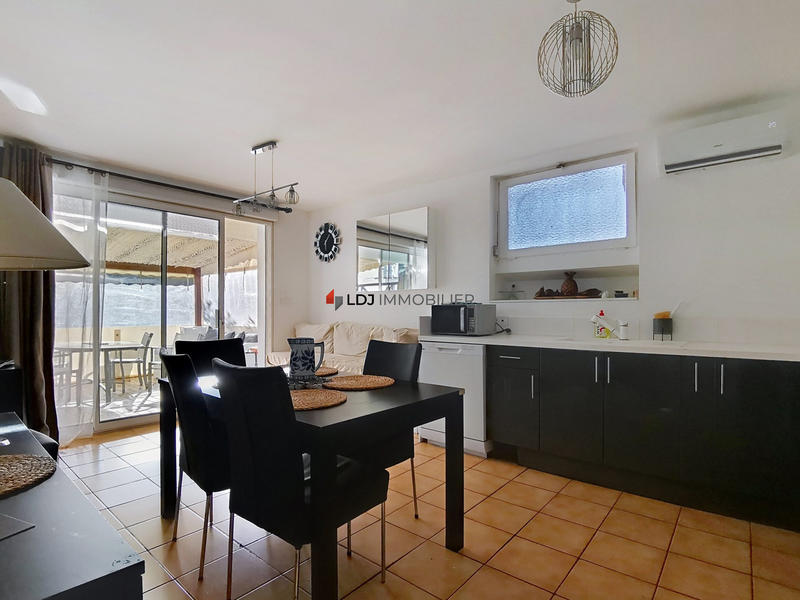 Maison traditionnelle - 160 m² - 9 pièces