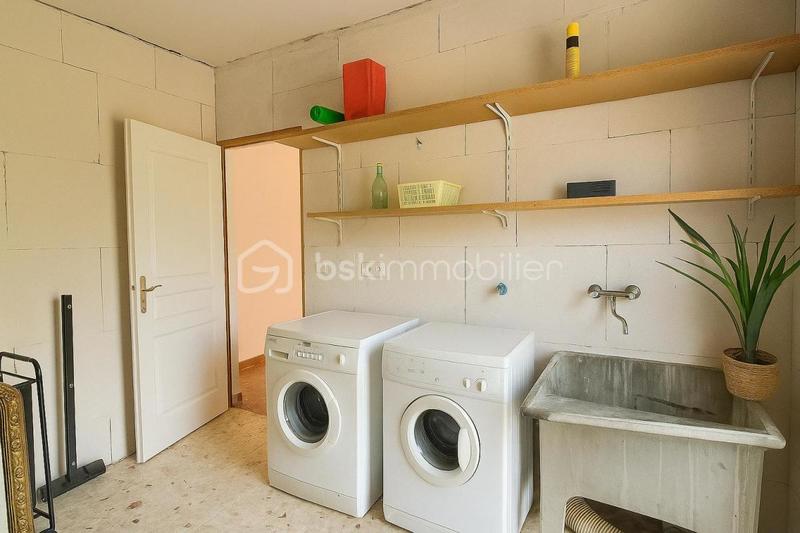 Demeure - 170 m² - 6 pièces