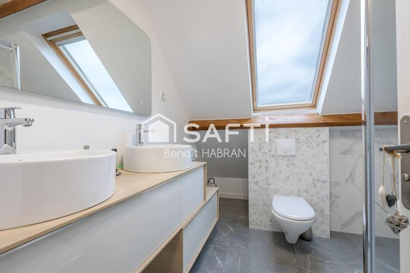 Maison - 140 m² - 7 pièces