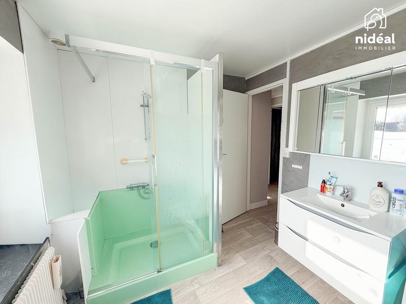 Maison - 203 m² - 7 pièces