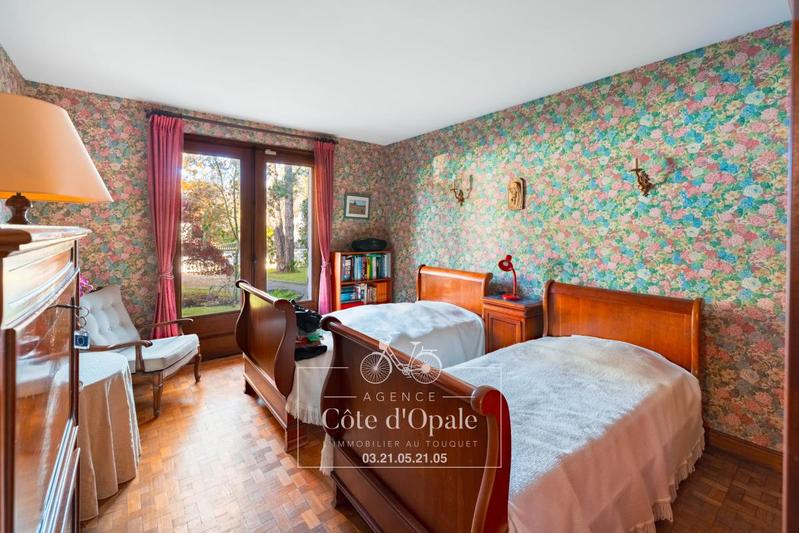 Maison - 180 m² - 7 pièces