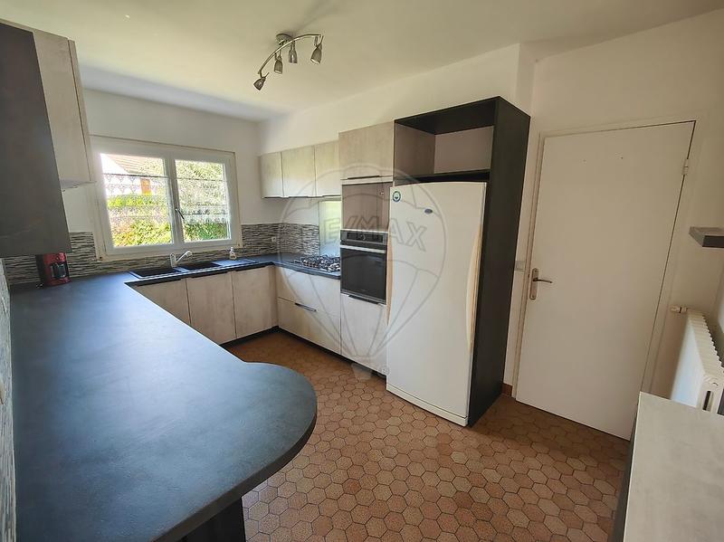 Maison - 180 m² - 7 pièces