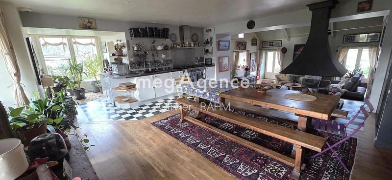 Maison ancienne - 230 m² - 9 pièces