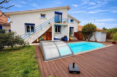 Villa - 200 m² - 7 pièces