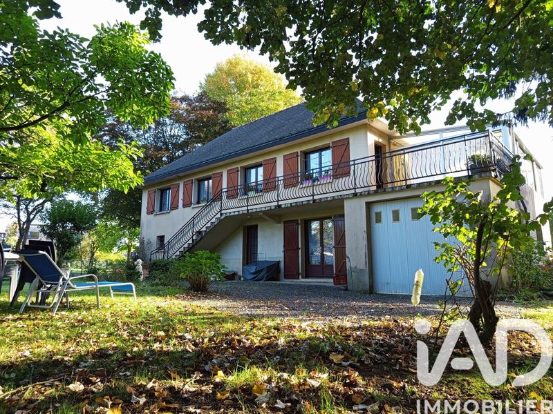 Maison - 139 m² - 7 pièces