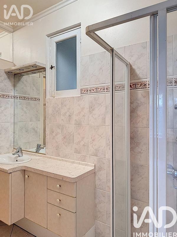 Maison - 99 m² - 5 pièces