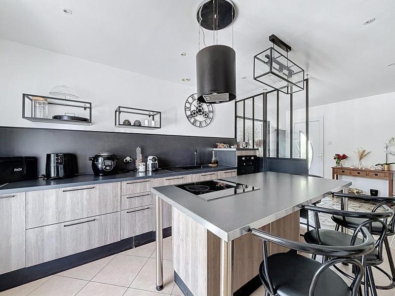 Maison - 175 m² - 6 pièces