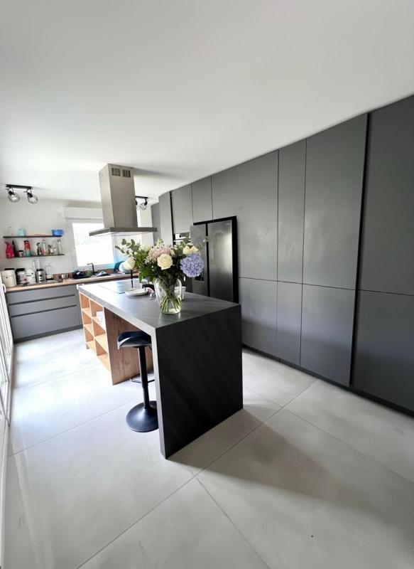 Duplex - 181 m² - 7 pièces