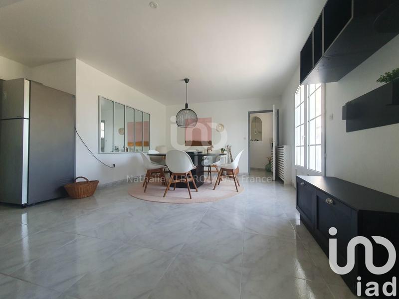 Maison - 221 m² - 7 pièces