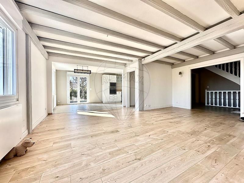 Propriété - 185 m² - 7 pièces
