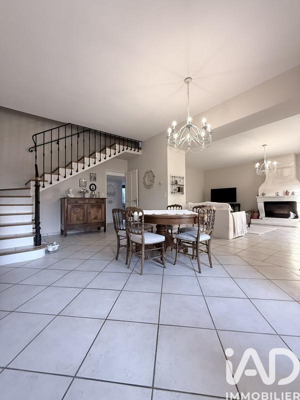 Maison - 163 m² - 5 pièces