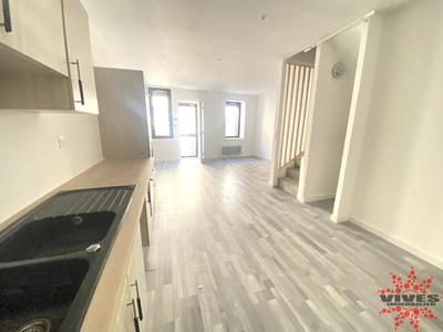 Maison - 121 m² - 5 pièces