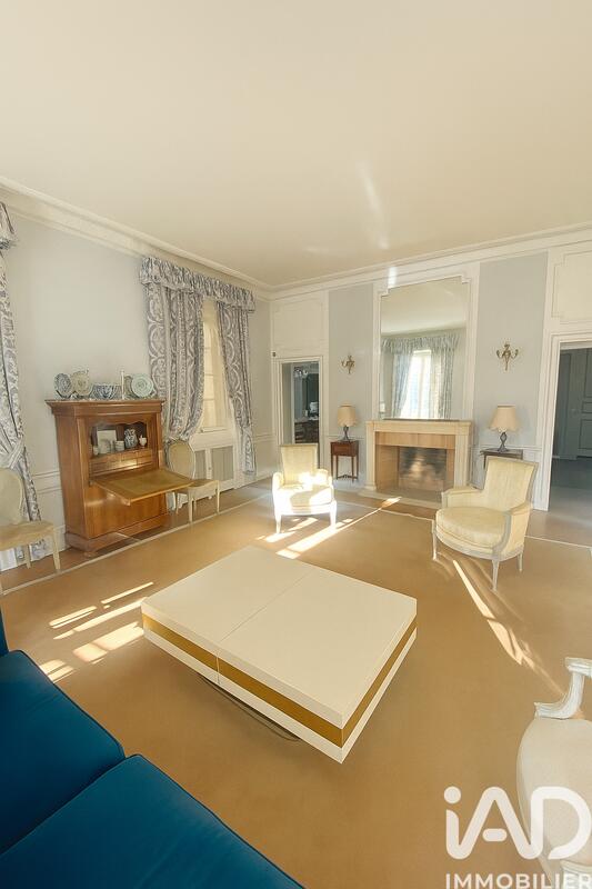 Appartement - 208 m² - 5 pièces