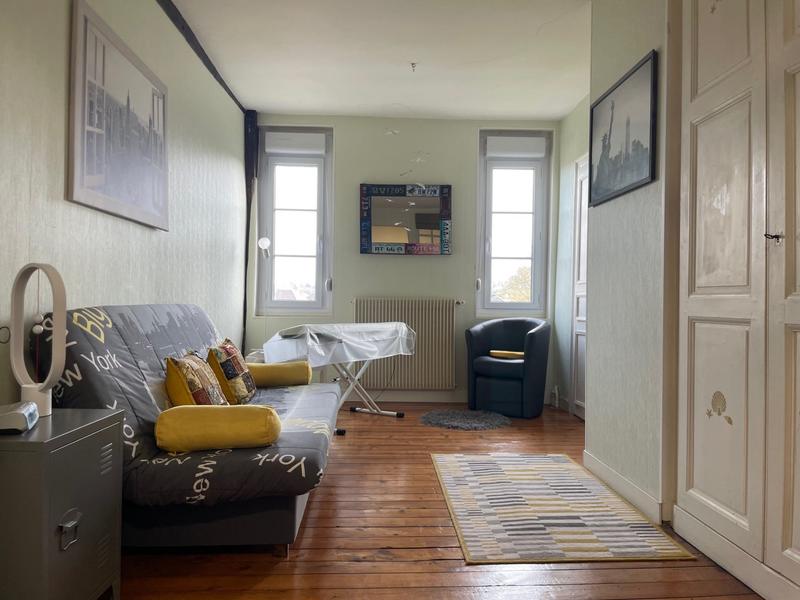 Maison - 241 m² - 8 pièces