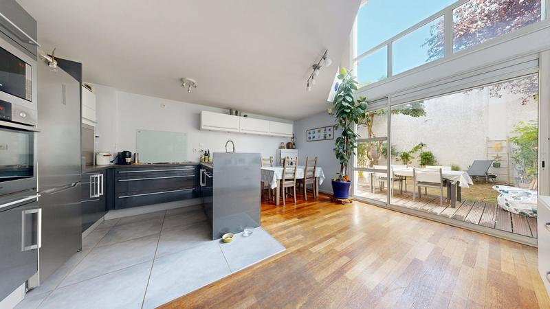 Appartement - 121 m² - 4 pièces